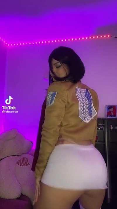 @Yisselroa I'm trying to attack that ass