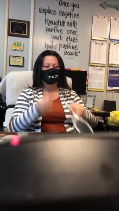 A mask that imitates your lips