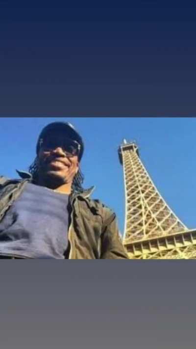 Who was at Paris ?