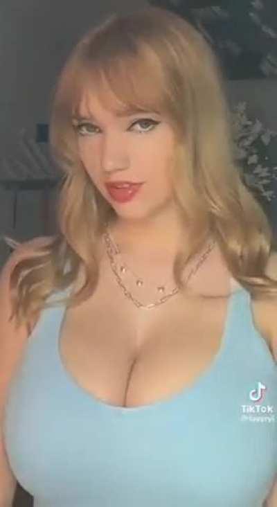 @Mikahhlynn 🥵🥵🥵