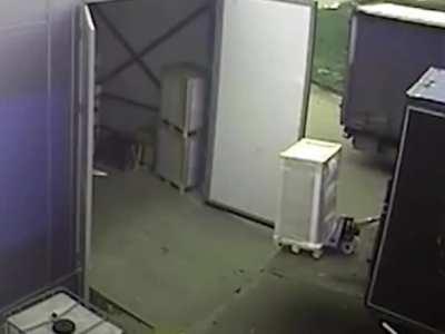 Gopnik lose control of machine