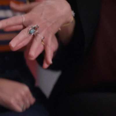 Linda Cardellini, Dead to Me - 2019