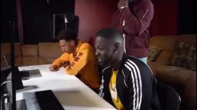 Listening to Soviet radio in 1986 be like...