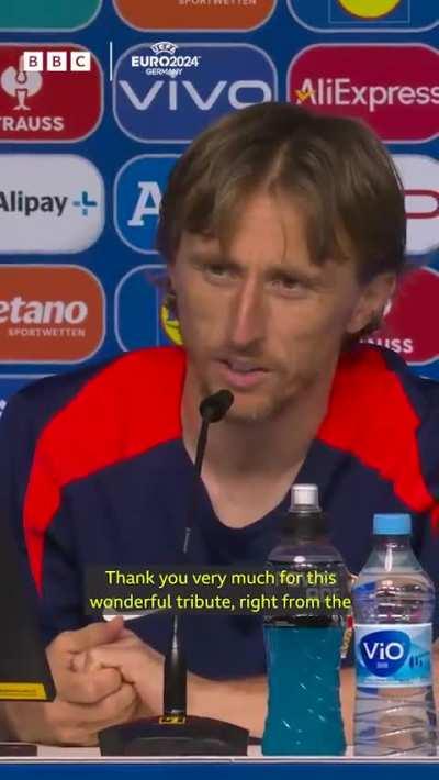 A great exchange between an Italian journalist and Luka Modric