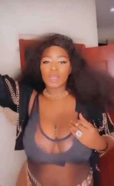 dimple show🔥🤝🍑