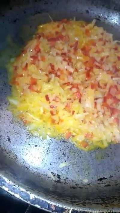 I can't, the Guiso is been making. The Guiso necesita ser terminado.