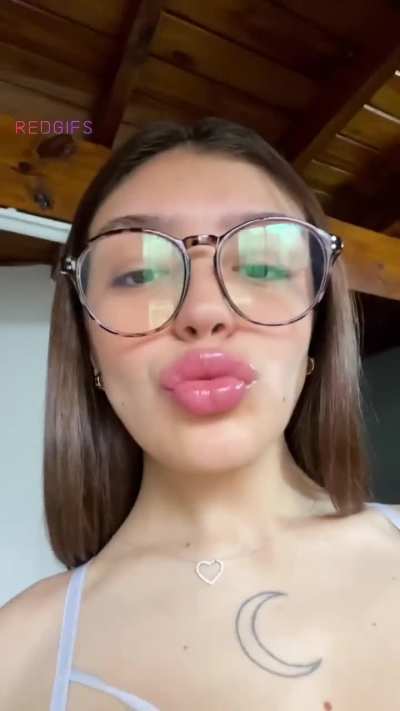 I hope you like girls who swallow