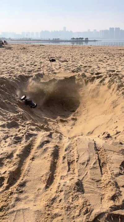 RC car Blasting Through the Sand!