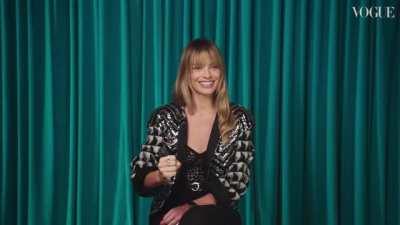 Margot Robbie showing her relieving technique