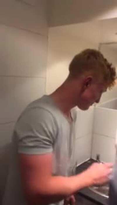 [DBS] Here is another drunken lad making easy £20!