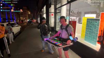 Freestyle Streamer walks into Grammy Winning Singer/Songwriter on the Streets 