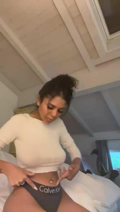 I'm home alone.. please cum over