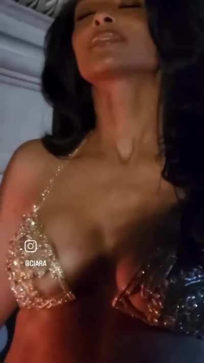 Ciara is straight pressure I'm speechless keep doing your thang