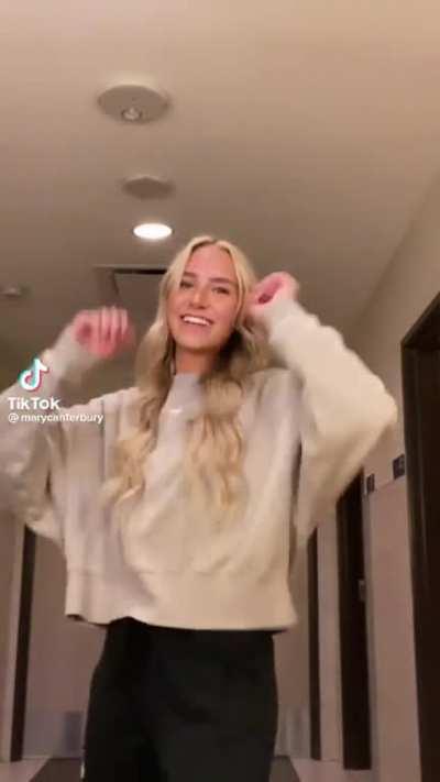 marycanterburyNSFW - Video #6297