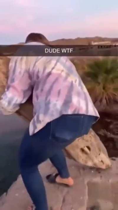 Throwing a heavy object without stability