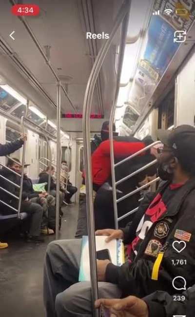 These lil south bronx nigga be so burnt out. i could guarantee rey mysterio didnt say shit Bout being hat 🤣 he started with him for wearing a green bandana 😭