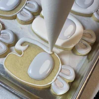 Frosting Among Us cookies
