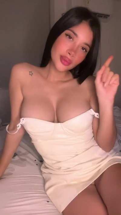 Wanna see my tits slip out…? (FREE)