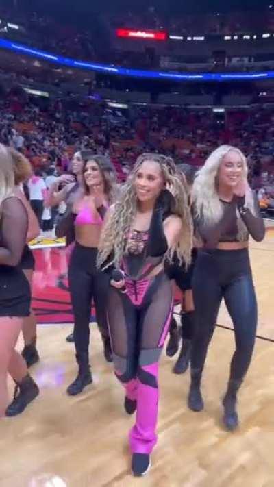 Halftime show Miami heat