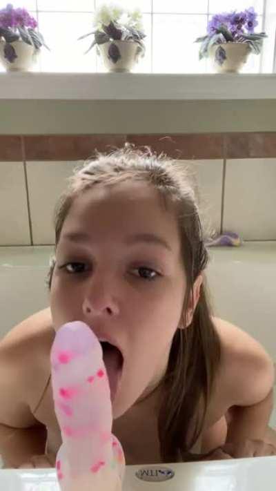 hopefully you find this blooper adorable :)