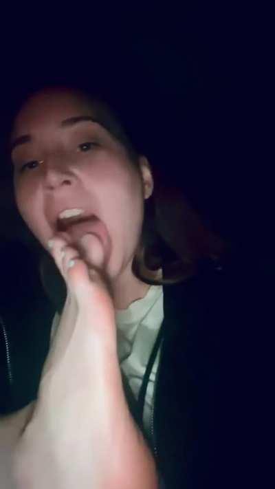 Traffic light early morning worship 