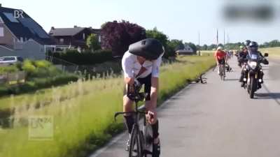 Tödlicher means Deadly btw. (Ironman Hamburg)