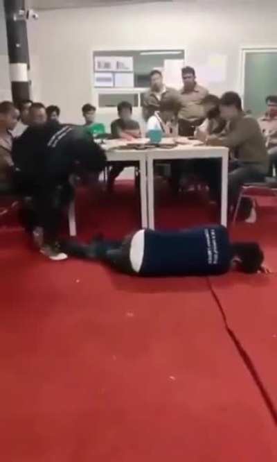 cambodia scam company beating chinese eemployee