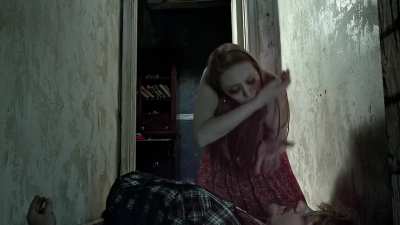 Cleavage – True Blood– S03E01