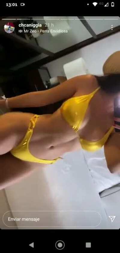 CHARLOTE CANIGIA !! TERRIBLE EL CULO DE ESTA PUTA. 🍑🍑
