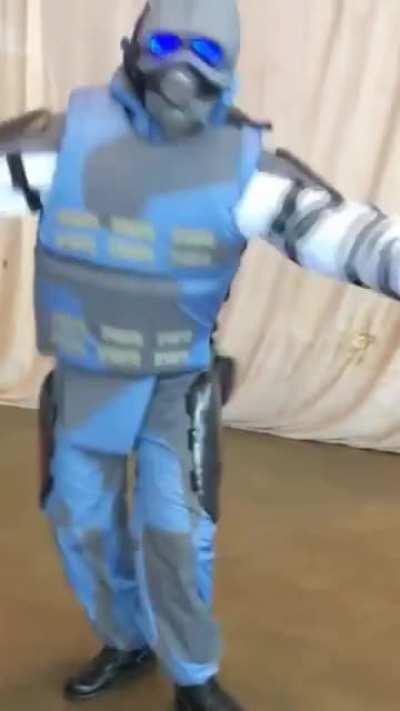 Half life but black mesa, mesa, mesa que mas aplauda