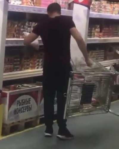 Este cara emana uma aura poderosa