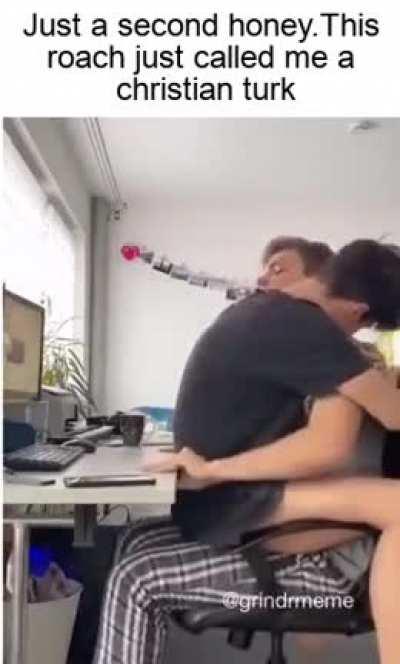 greek 2balkan4you users be like: