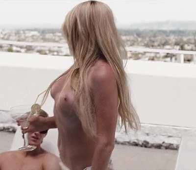 Amber Heard's titsð¥µ