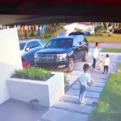 Leaving for a gender reveal party