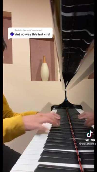 Piano man cartified vamp 🧛‍♂️