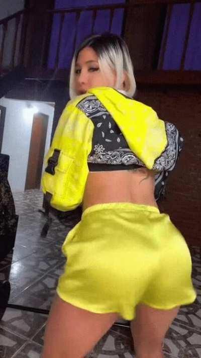 brian paz 💛🖤💛 sexy sexy boy 💍💍💍