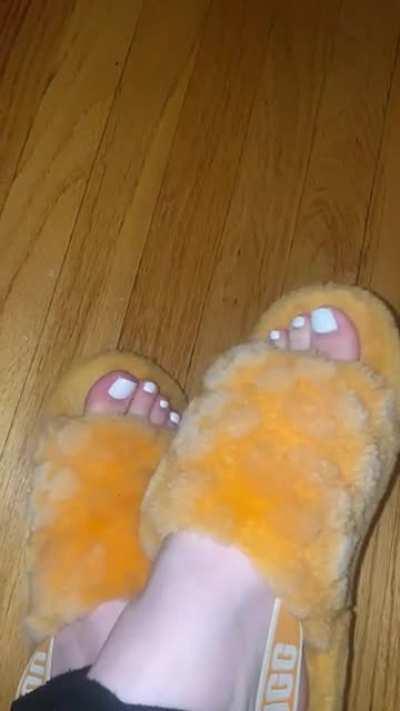 Super cozy toes 🥰