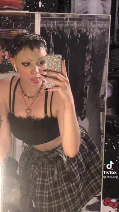 Step right up! See IT the clown! More terrifying than Stephen Kings version! 🤡