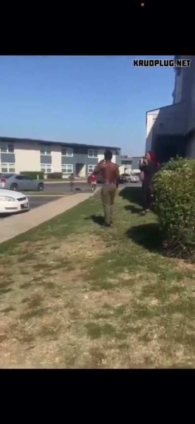 Guy shoots his homie on the block over a phone