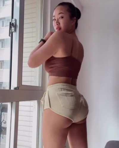 Jessica Showing Off in Shorts 2