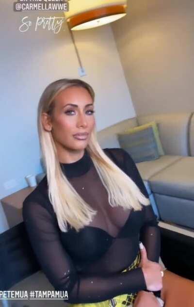Mella giving you that look (Carmella)