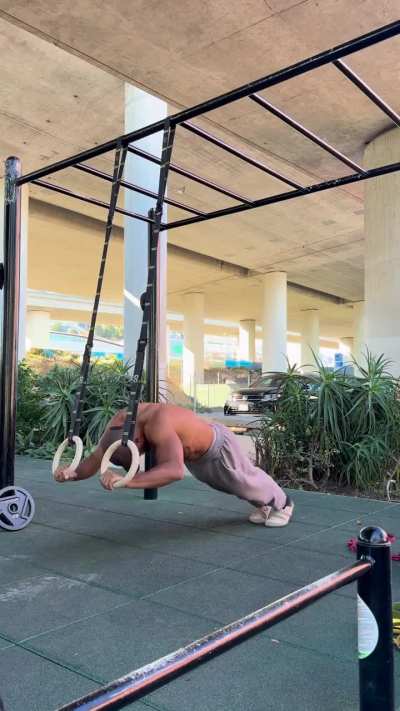 Deep ring tricep extensions