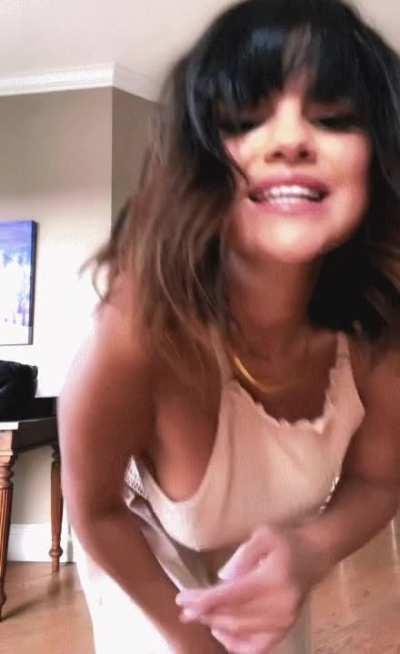 Goddess Selena Gomez