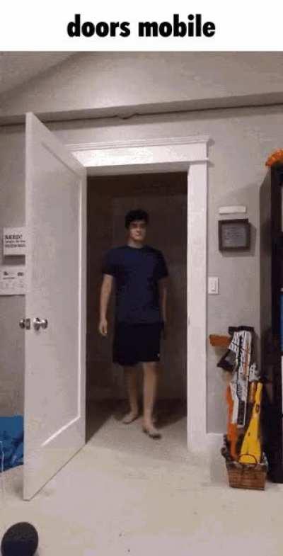 How the average mobile user feels playing doors:
