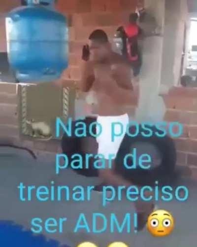 Tem vaga pra adm?😳😳