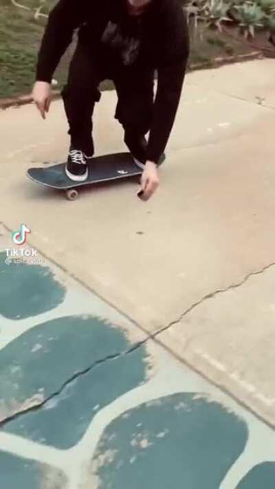 This skater’s 2nd life bar