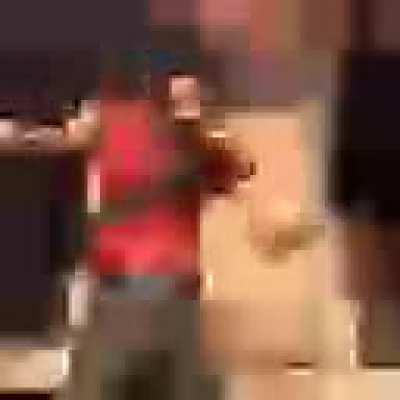 let's play a little song