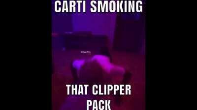 Shmoke dat dope hol up