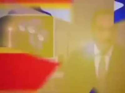 China just killed the wither. America needs to kill the ender dragon in retaliation 🇺🇸⚔️🐉