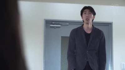 Husband goes to Surprise his Wife at her Office and gets a Surprise 😳